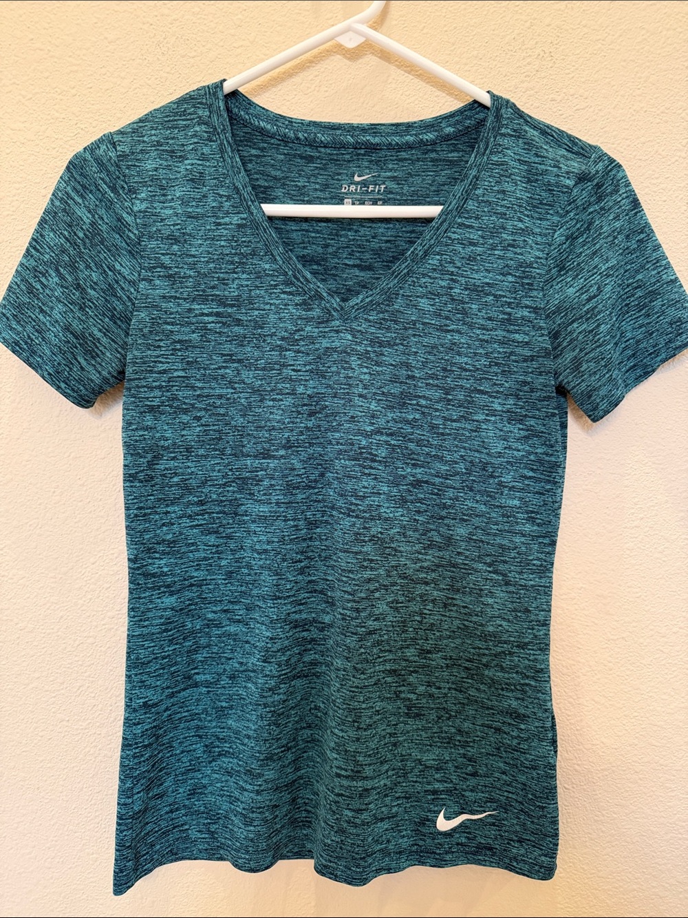 Nike Dri-FIT V‑Neck Short Sleeve Top Size XS
